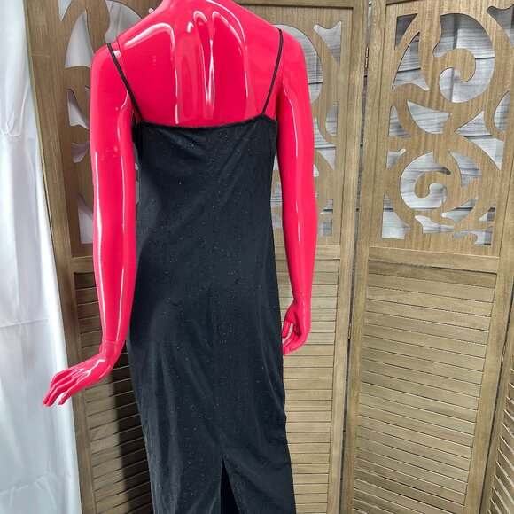 City Triangles Dress - Picture 3 of 7